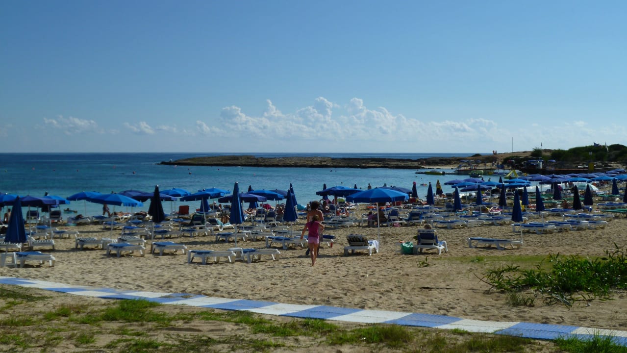 Blick über die Bucht Asterias Beach