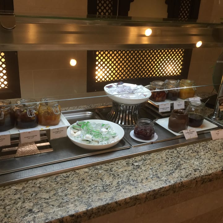 Frühstück  Miramar Al Aqah Beach Resort