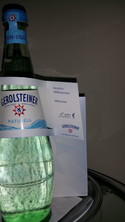 Zu bezahlender Willkommensgruß Mercure Hotel Berlin Zentrum