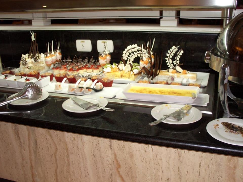 "Jazmin"-Büffet Bahia Principe Luxury Esmeralda