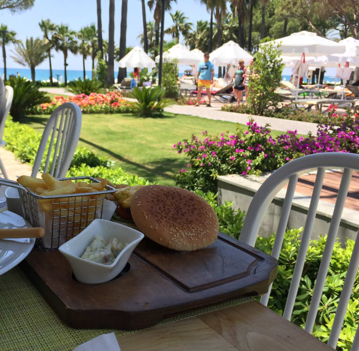 Restaurant Acanthus Cennet Barut Collection