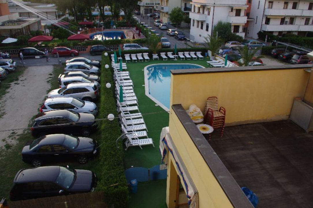 Von Zimmer 222 aus gesehen Park Hotel Serena