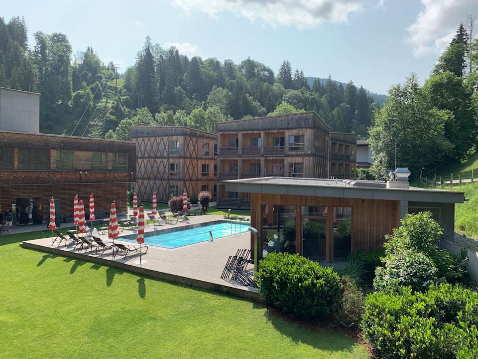Pool Tirol Lodge