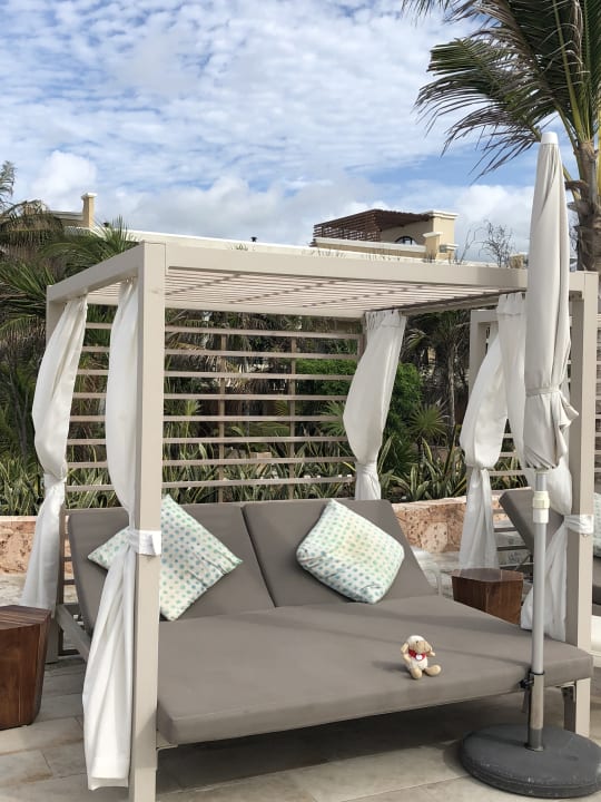 Bali Bett am Infinity Pool TRS Yucatan Hotel - Adults only