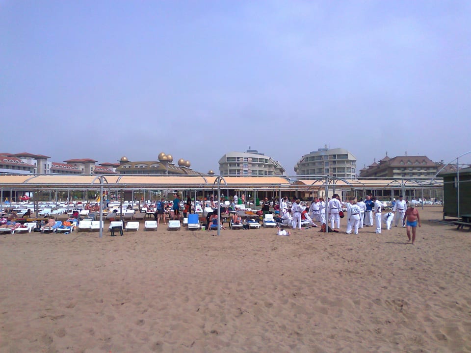 Sport mal am Strand (sehr sauber) Hane Family Resort