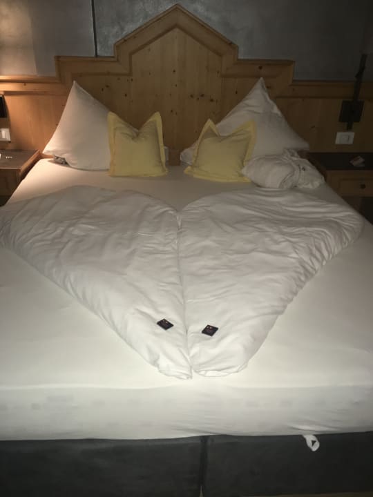 Zimmer SONNENBERG | Panorama Dolomites Wellbeing