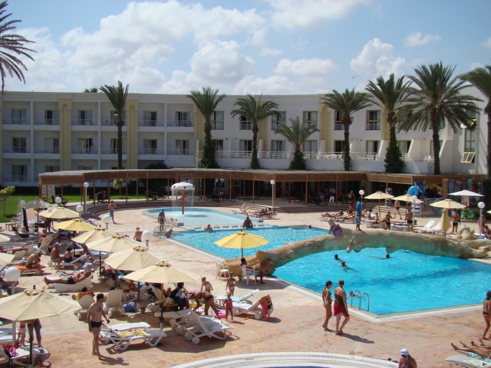 Basen Ruspina Beach Resort