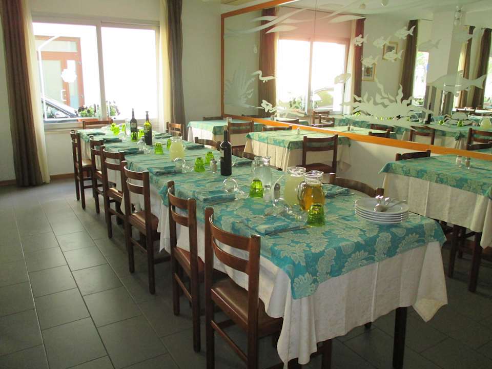 Jeden Tag liebevoll eingedeckt Hotel La Capinera