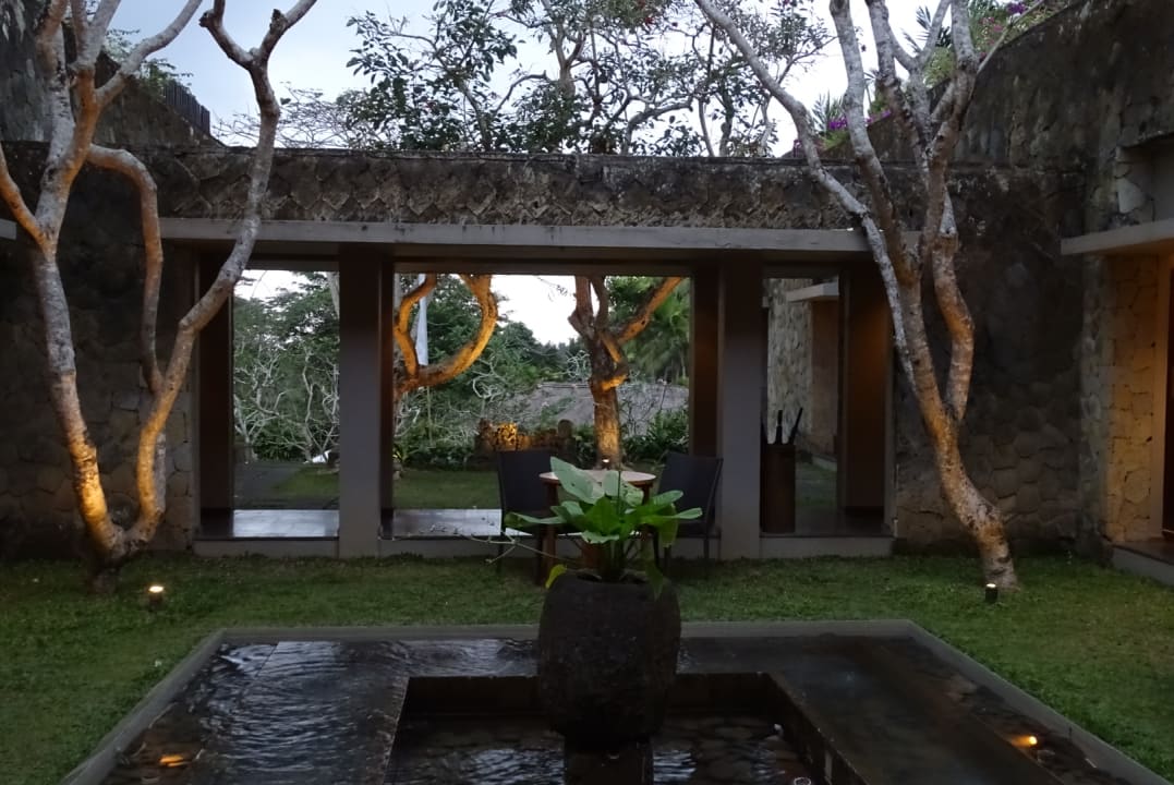 Gartenanlage Maya Ubud Resort & Spa Bali
