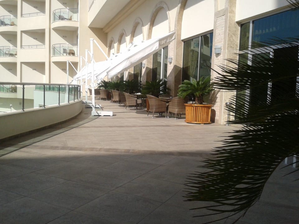 Lobbybar Außenbereich Saphir Resort & Spa