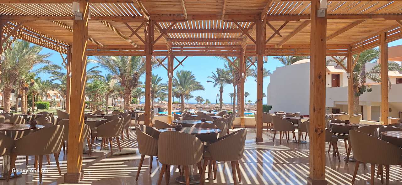 Gastro Three Corners Sea Beach Resort