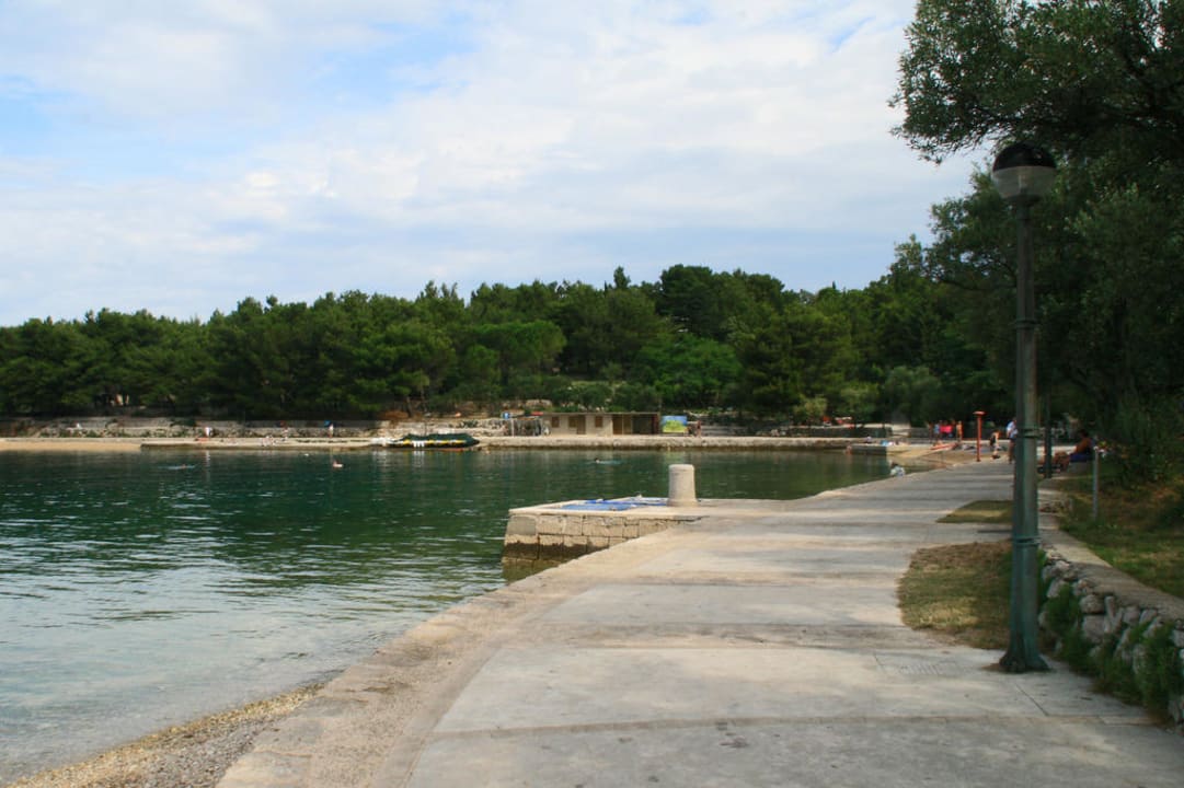 Uferpromenade vor dem Hotel Hotel Kimen