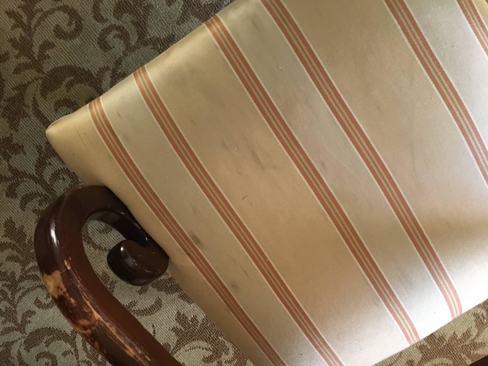 Speckiger Stuhl im Zimmer Park MGM Las Vegas