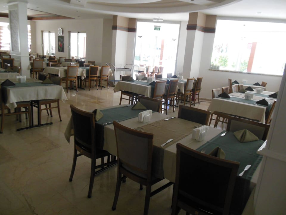 Noch ist niemand da :-) Riviera Hotel & Spa