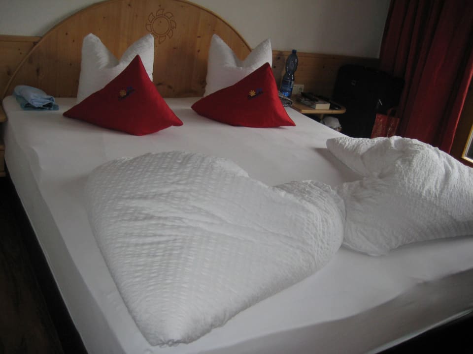 Jeden Tag eine andere Falttechnik Hotel Sonnleiten