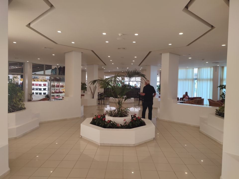 Lobby Anissa Beach & Village