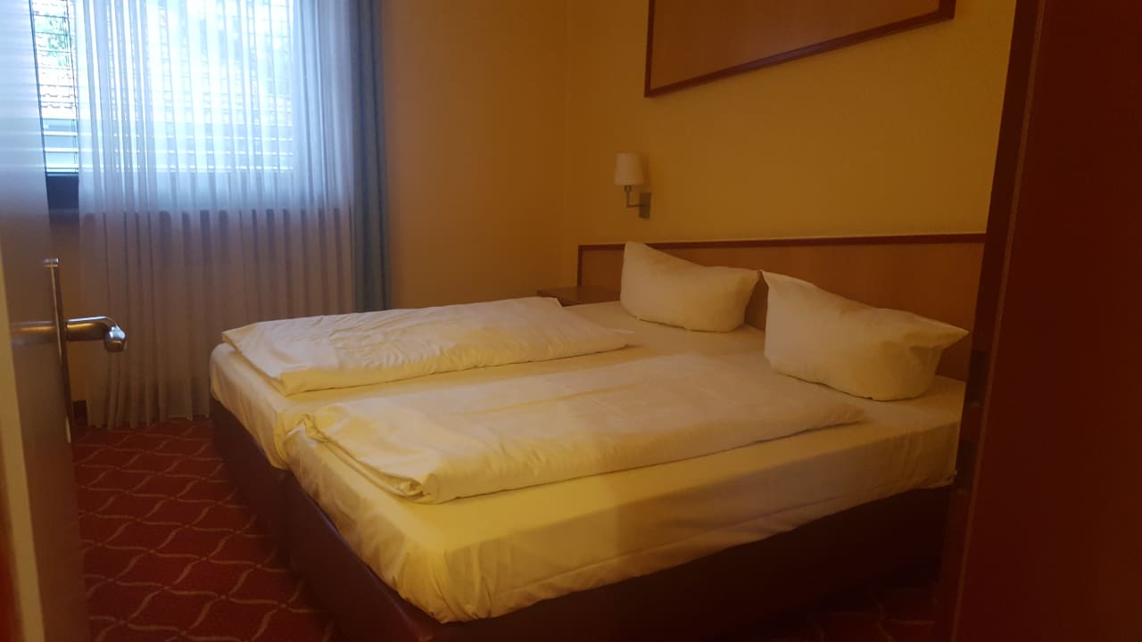 Zimmer Montana Hotel Nürnberg-West