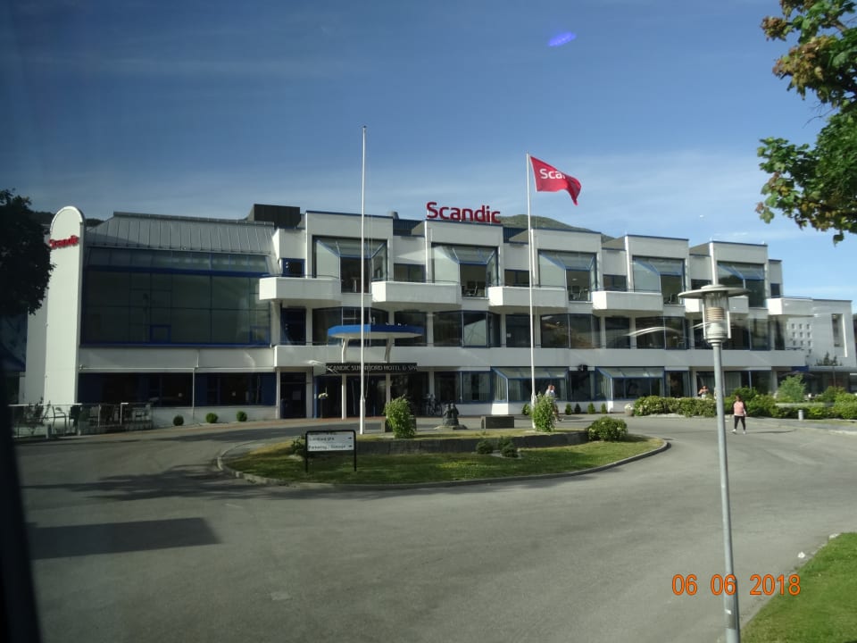 Außenansicht Scandic Sunnfjord Hotel & Spa