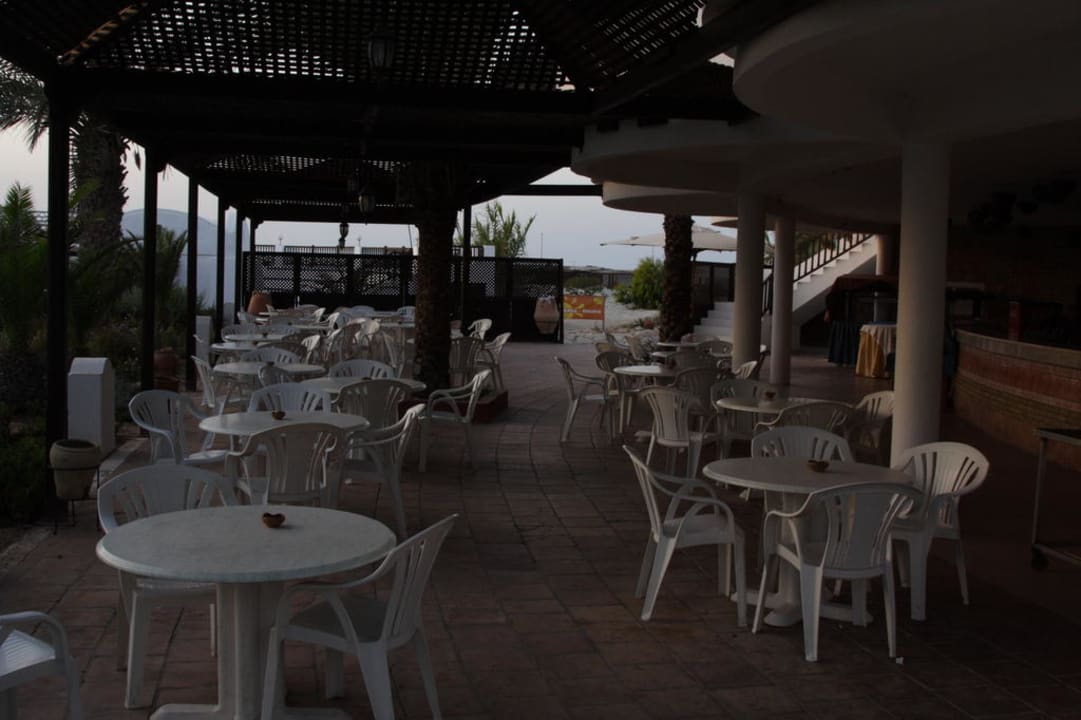 Il bar della piscina al tramonto Hotel Meninx Djerba