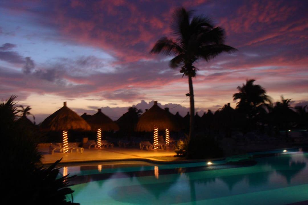 Sonnenaufgang Bahia Principe Luxury Akumal