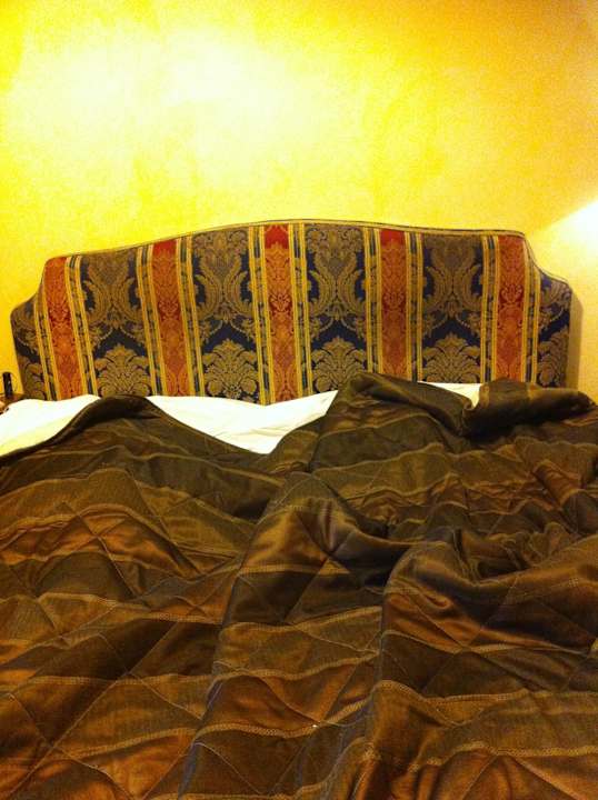 Schiefes Bett Hotel Quisisana