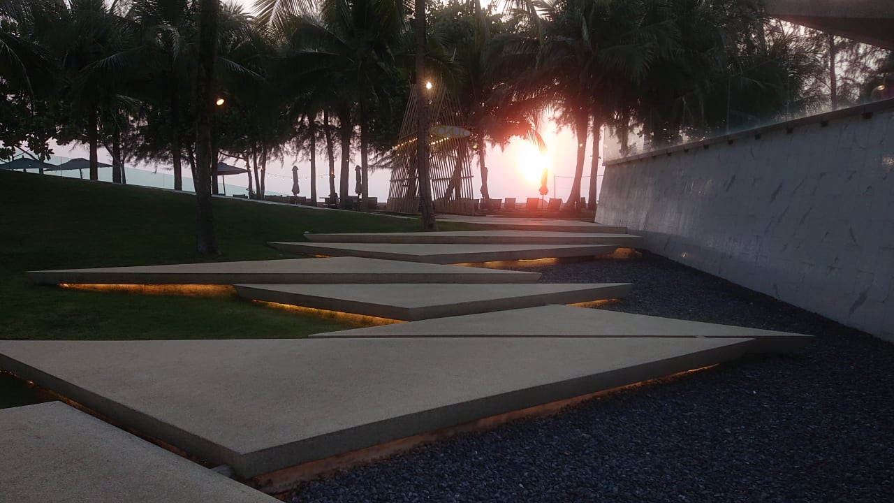 Gartenanlage La Vela Khao Lak
