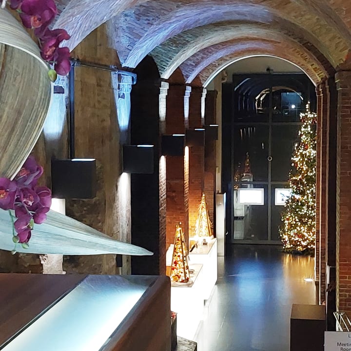 Lobby Mövenpick Hotel Hamburg