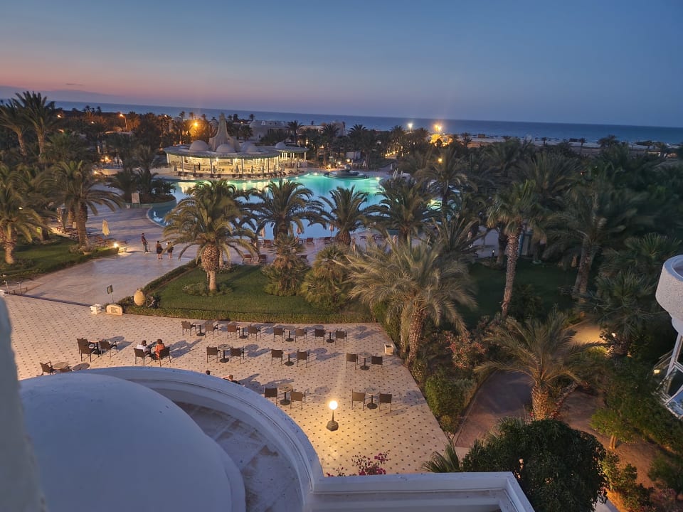 Außenansicht Hotel Royal Garden Palace