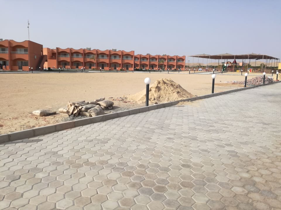 Gartenanlage Three Corners Happy Life Beach Resort