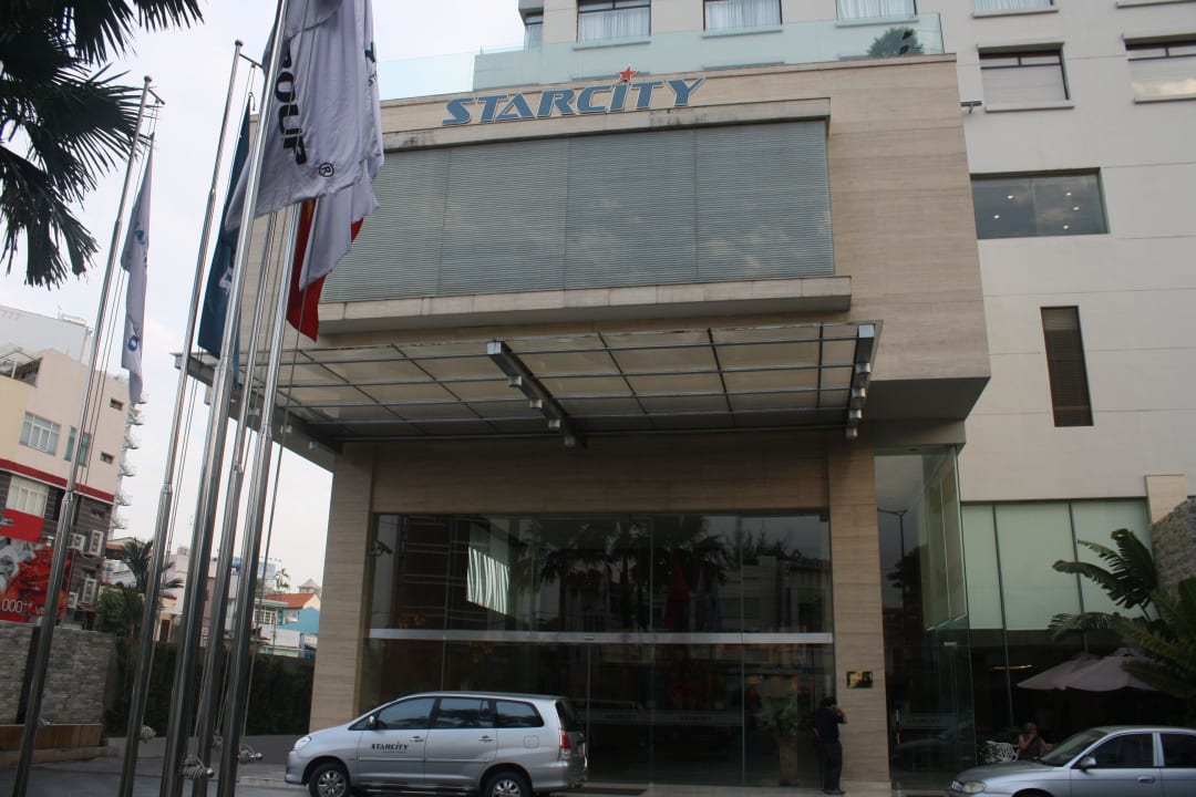 Hoteleingang A25 Hotel - 13 Bui Thi Xuan