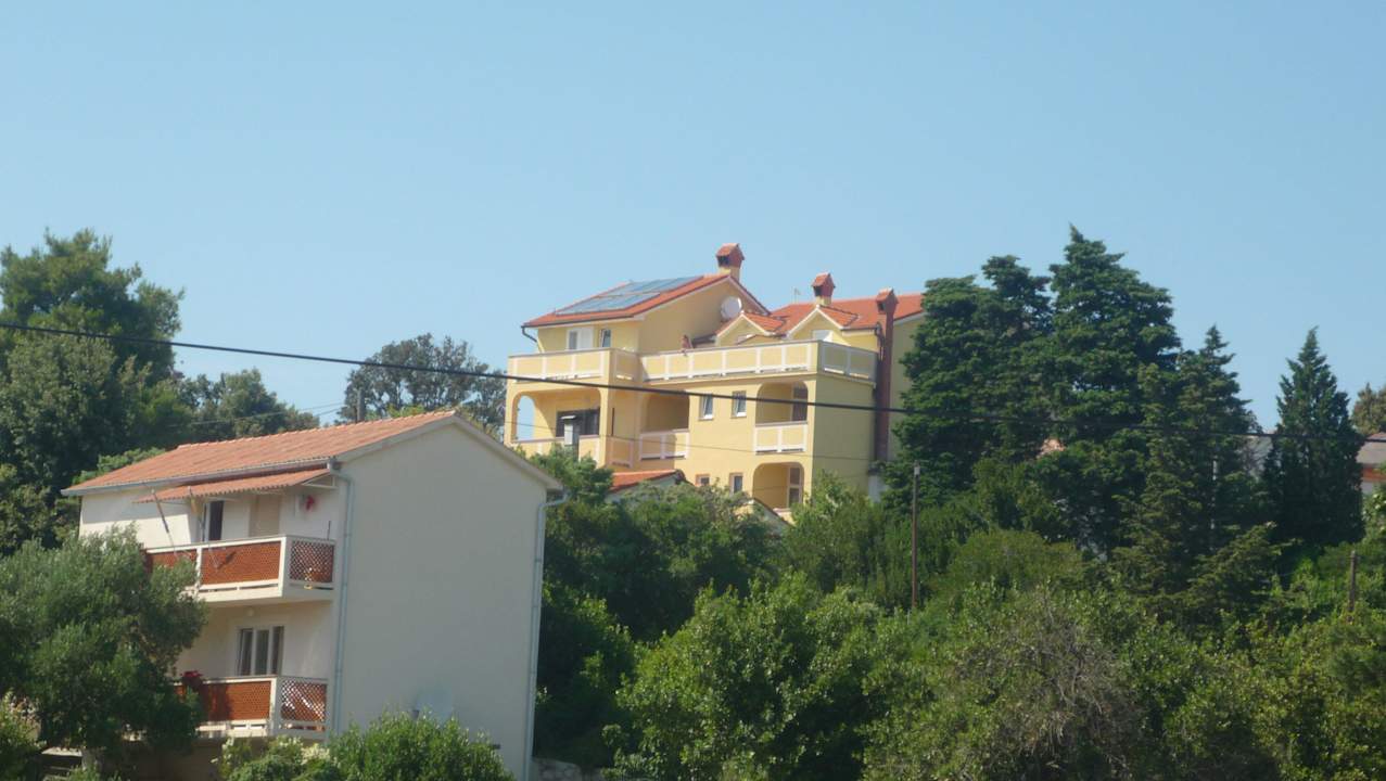 Vorderansicht Pension Gasthaus Villa Anka
