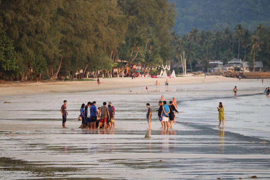 Blick in die Ferne vom Hotelstrand Koh Chang Paradise Resort & Spa