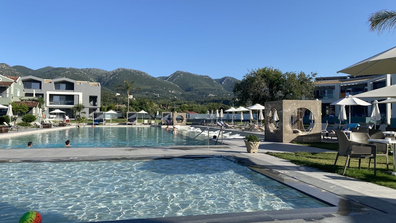 Pool Acharavi Beach Hotel