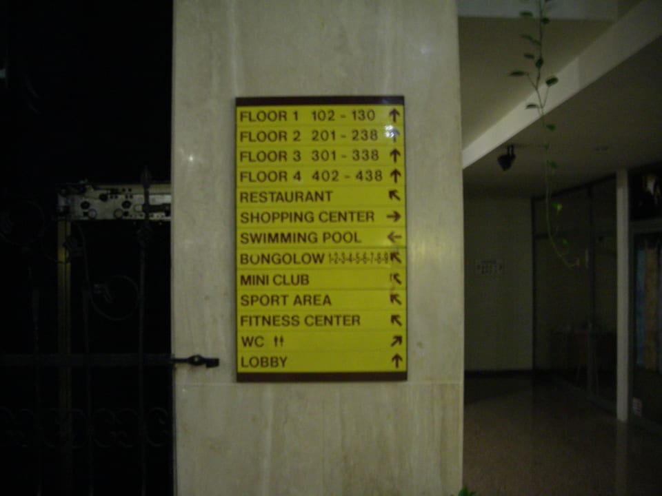 У входа Greenwood Kemer Resort