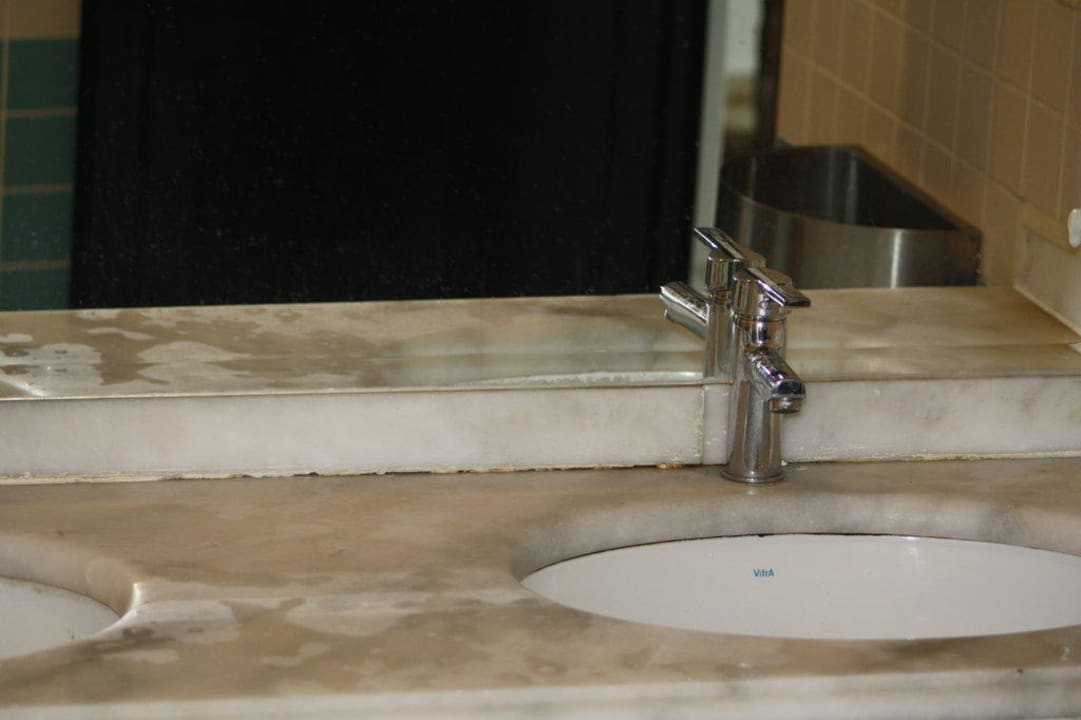 Waschbecken/Toiletten in der Anlage... Asteria Collection Side