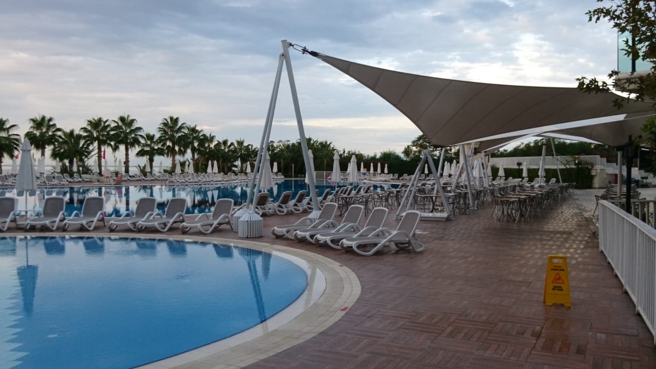 Pool Paloma Oceana