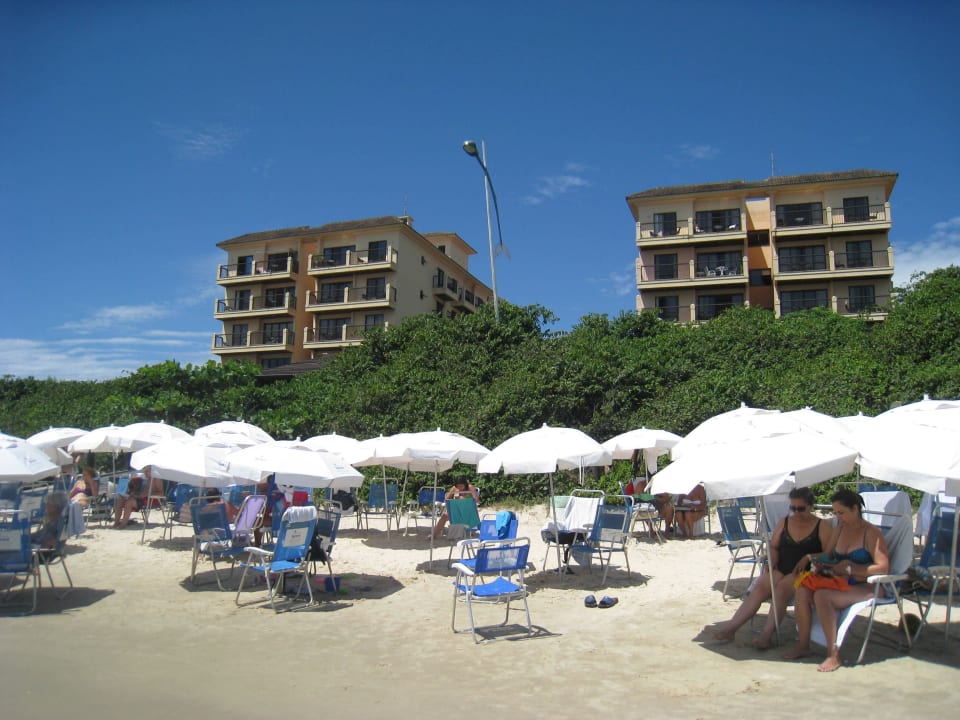 Strand direkt vor dem Hotel Apartments Jurere Beach Village