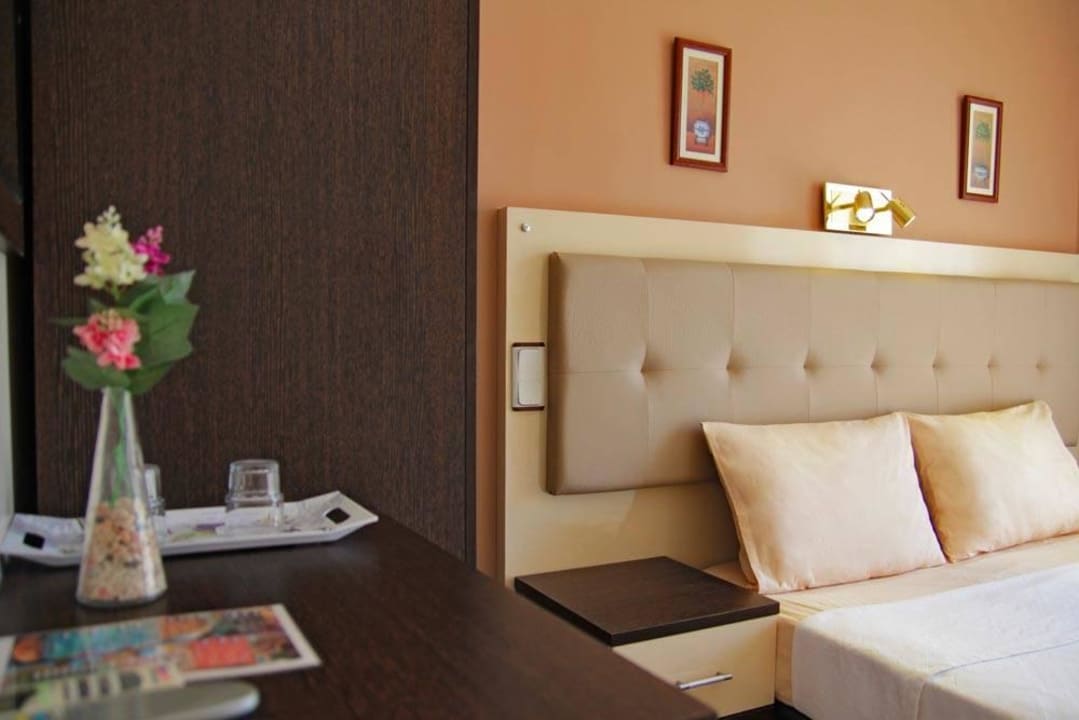 Standard Zimmer Doppelbett, dreifach Erdgeschoss, Bl Papirus Hotel