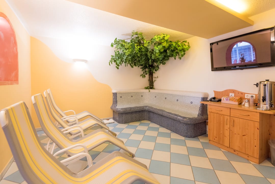 Sport & Freizeit Pension - Appartement Kristall