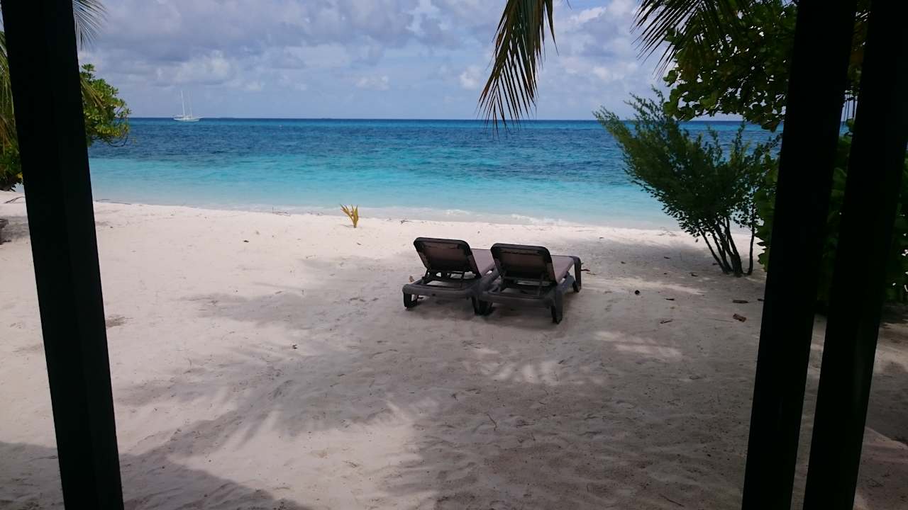 Strand Kuredu Island Resort & Spa