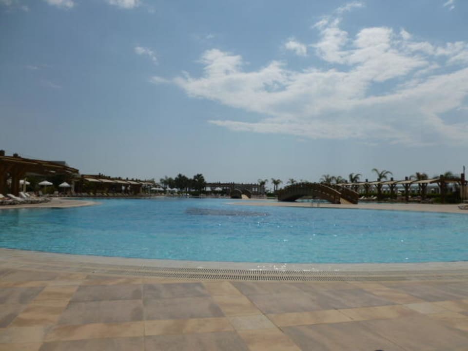 Piscine principale Hotel Baia Lara
