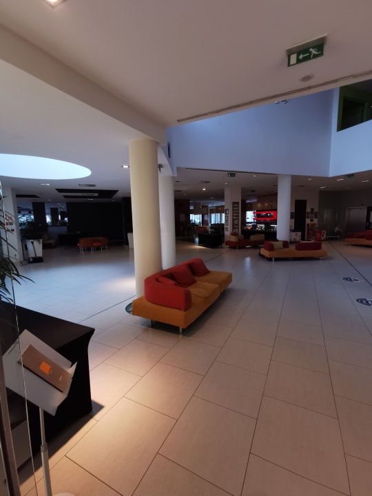 Lobby Park Inn by Radisson Sárvár  Resort & Spa