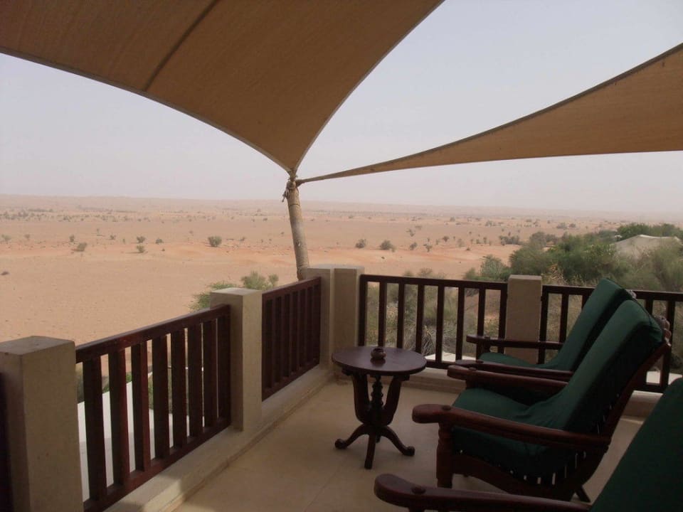 Ausblick Haupthaus Al Maha, A Luxury Collection Desert Resort & Spa