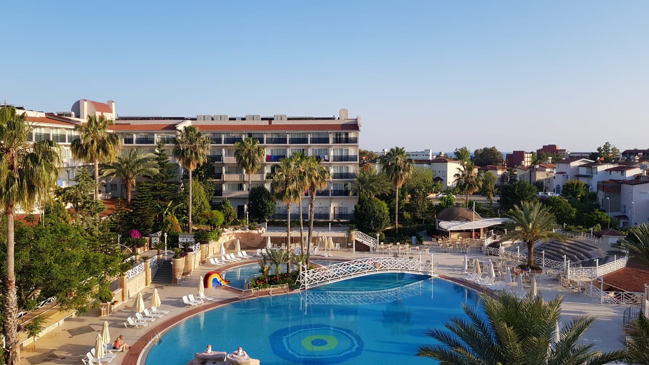 Pool Seaden Corolla Hotel