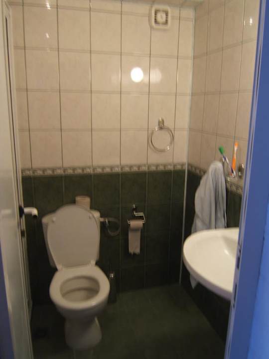 Część łazienki Elvira Hotel