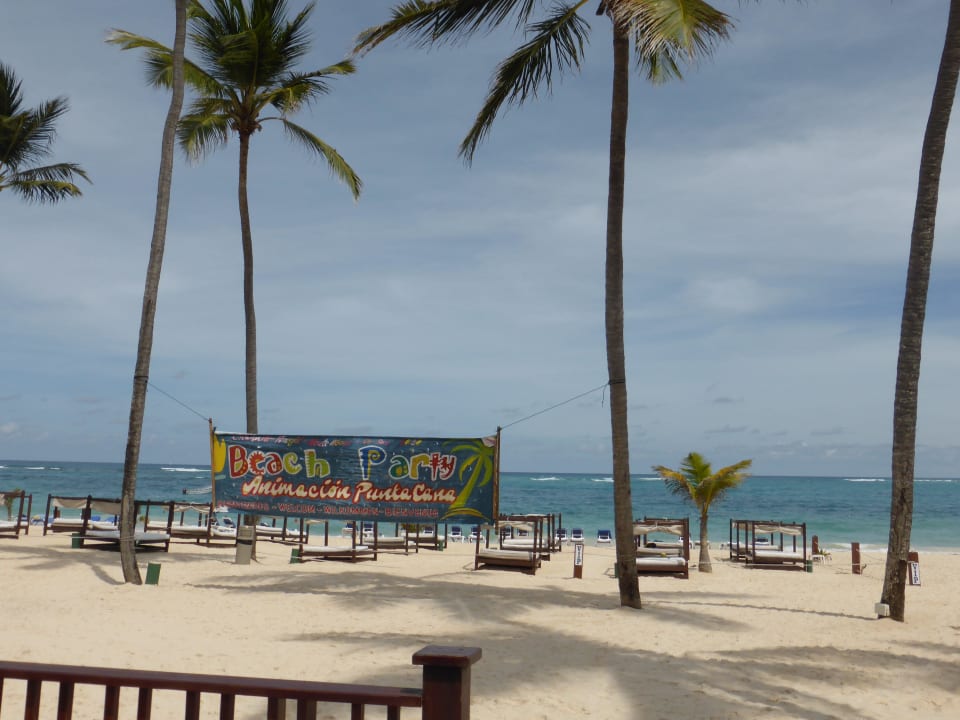 Von der Strandbar aus Punta Cana Princess All Suites Resort & Spa