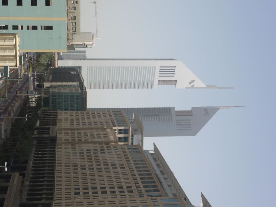 Aussicht von der Poolanlage Rose Rayhaan by Rotana