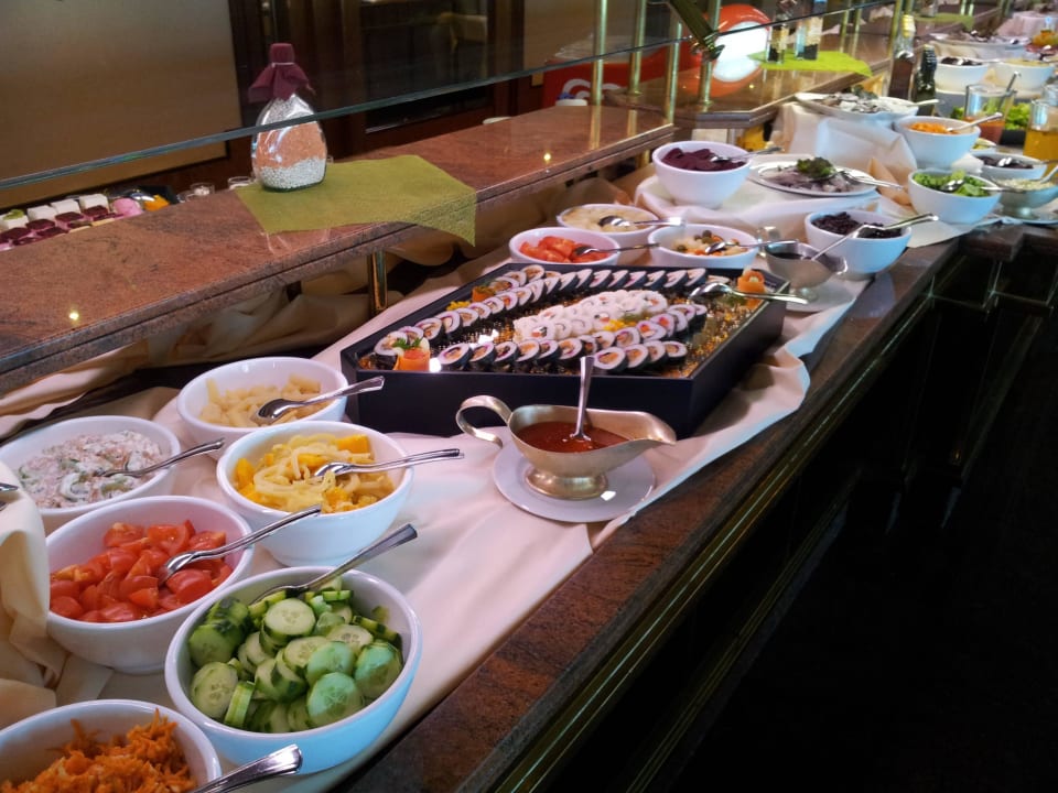 Buffet 1 Maritim Seehotel Timmendorfer Strand