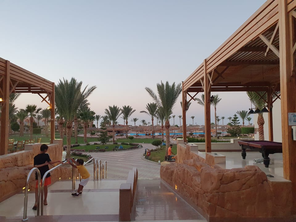 Gartenanlage Three Corners Sea Beach Resort