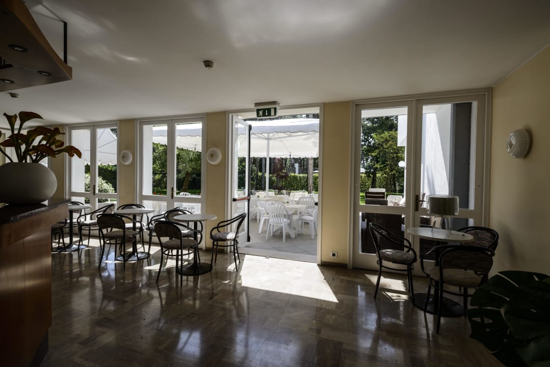 Bar Hotel Eurovil Garni